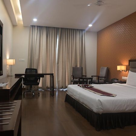 The Wave International Resort Bundu Esterno foto