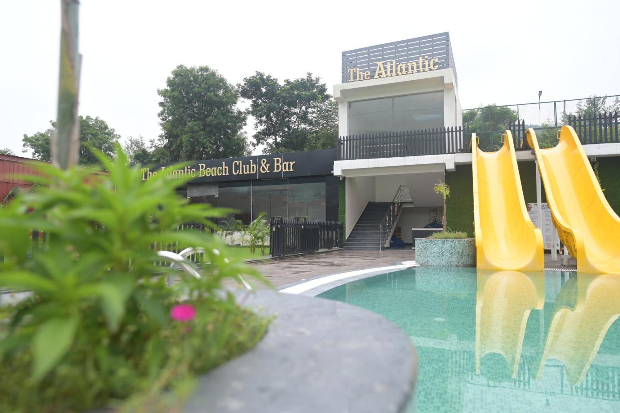 The Wave International Resort Bundu Esterno foto